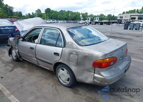 2002 Chevrolet Prizm из США, поврежденный, VIN 1Y1SK52802Z408768